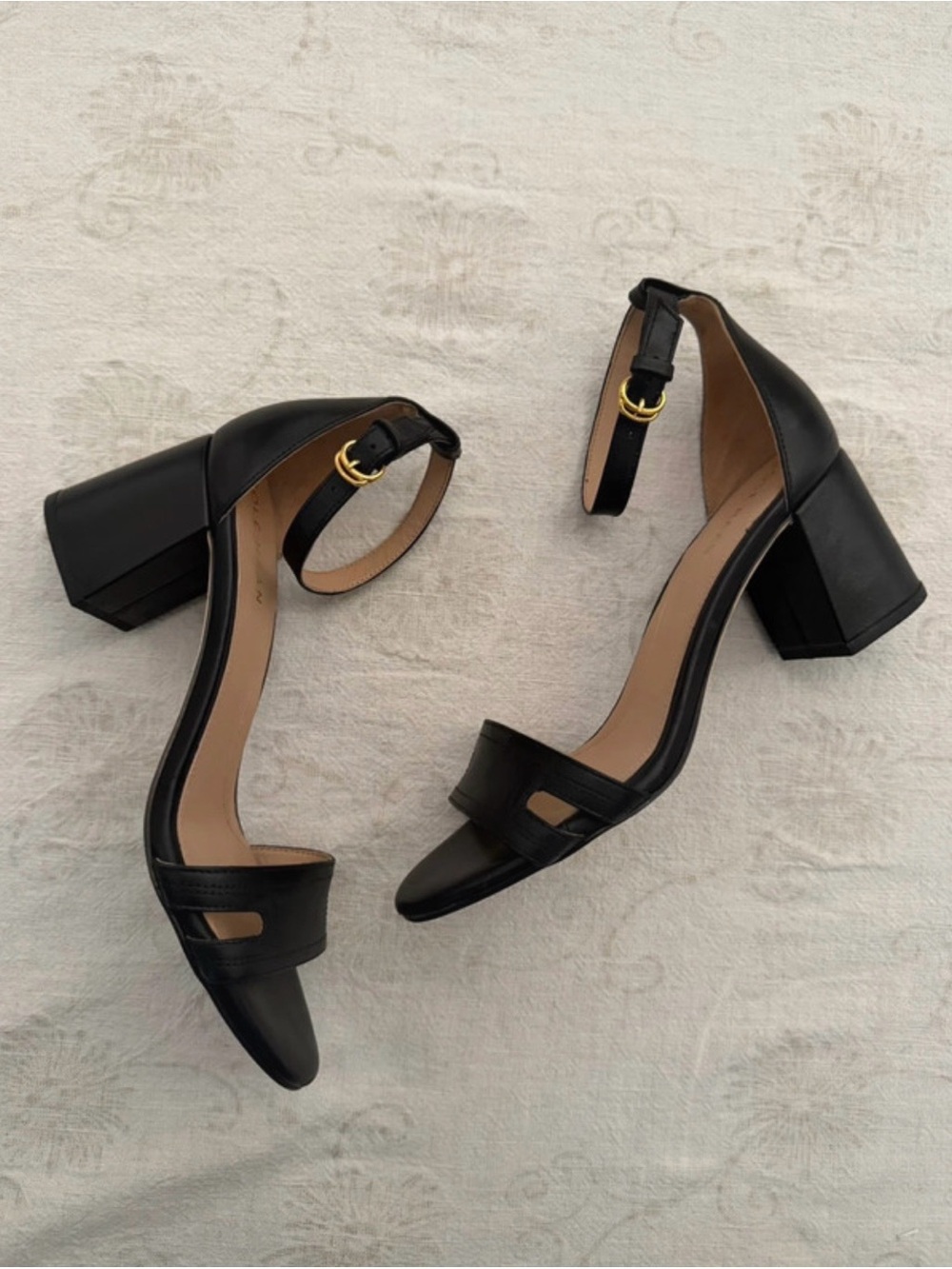 COLE HAAN Heels